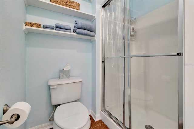 2305 Foxtree Rd, Tavares, FL 32778 - bathroom featuring a stall shower and tile patterned floors