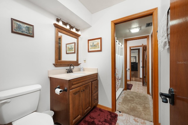 7201 SW 97th Ln, Gainesville, FL 32608 - bathroom featuring vanity and a shower with curtain