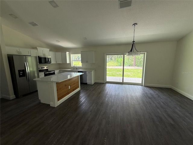 573 E Caldwell Dr, Dunnellon, FL 34434 - photo 4