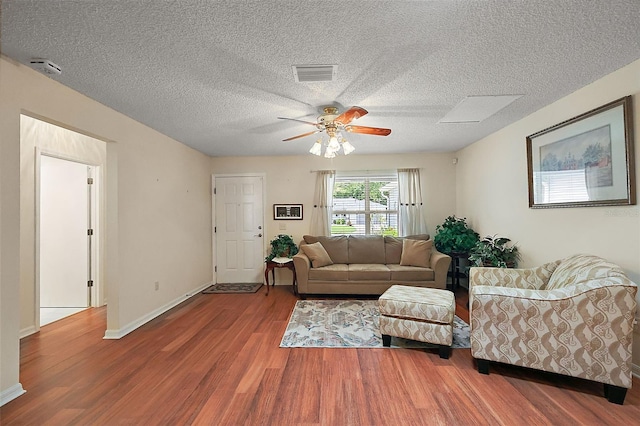 3582 Reston Dr, The Villages, FL 32162 - photo 3