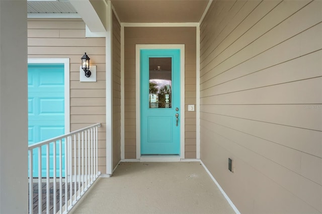 991 Fiesta Key Cir, Lady Lake, FL 32159 - property entrance