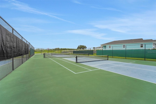 991 Fiesta Key Cir, Lady Lake, FL 32159 - view of tennis court