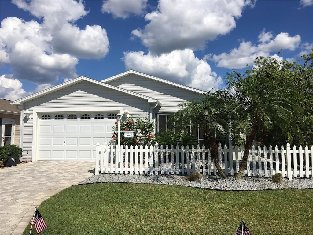 2513 Everwood Ct, The Villages, FL 32162 - photo 1