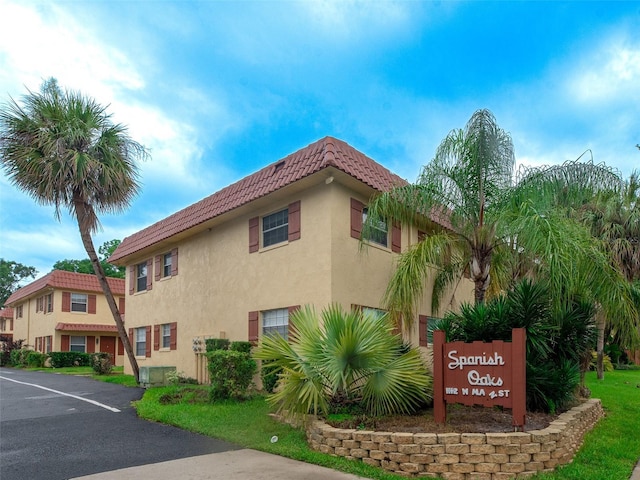 1112 W Main St Unit J7, Leesburg, FL 34748 - photo 2