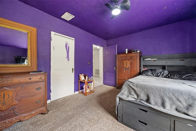 750 N Kentucky Ave, Umatilla, FL 32784 - carpeted bedroom with a ceiling fan