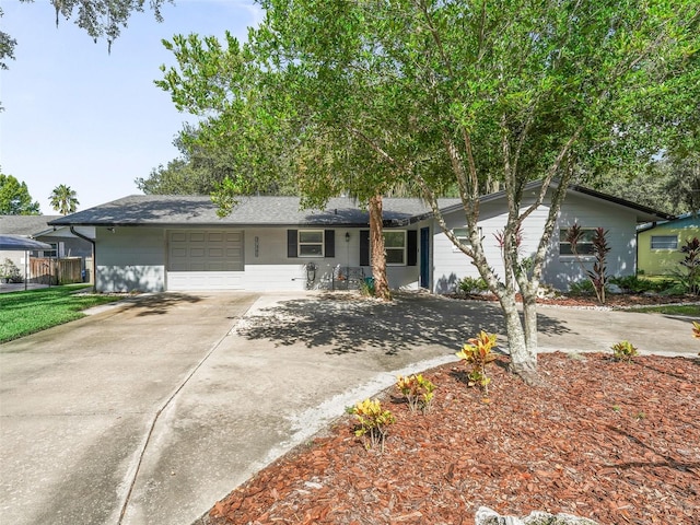 37345 Oak Ln, Umatilla, FL 32784 - photo 1