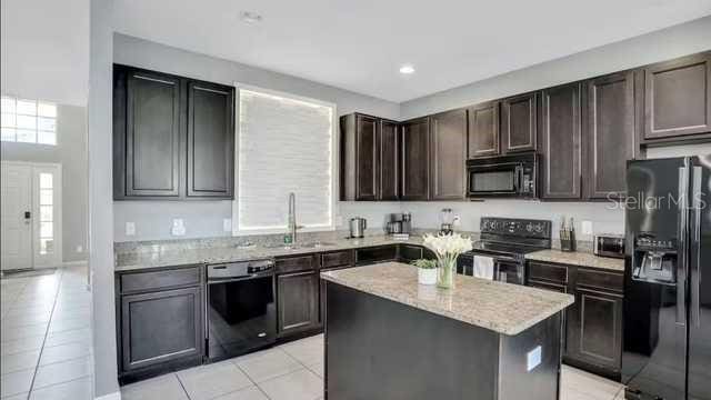 4352 Acorn Ct, Davenport, FL 33837 - photo 4