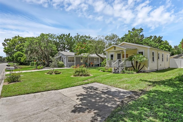 215 Pennsylvania Ave, Winter Garden, FL 34787 - photo 1