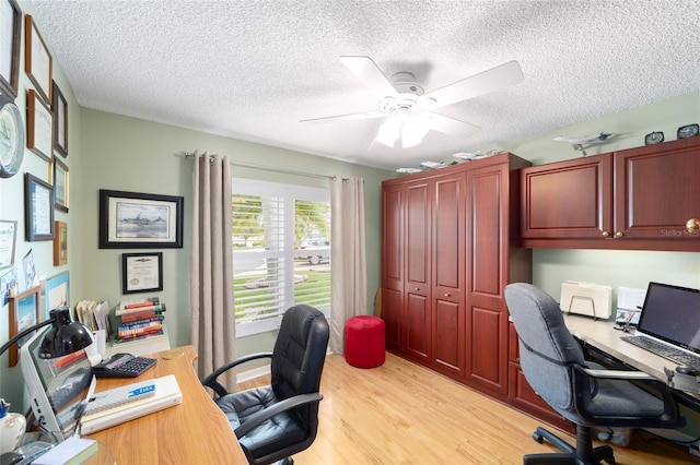 1834 Treadwell Ter, The Villages, FL 32162 - photo 30