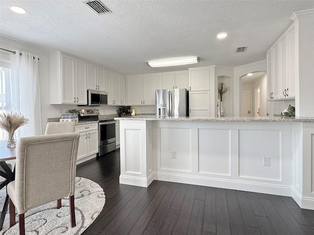 3228 Archer Ave, The Villages, FL 32162 - photo 4