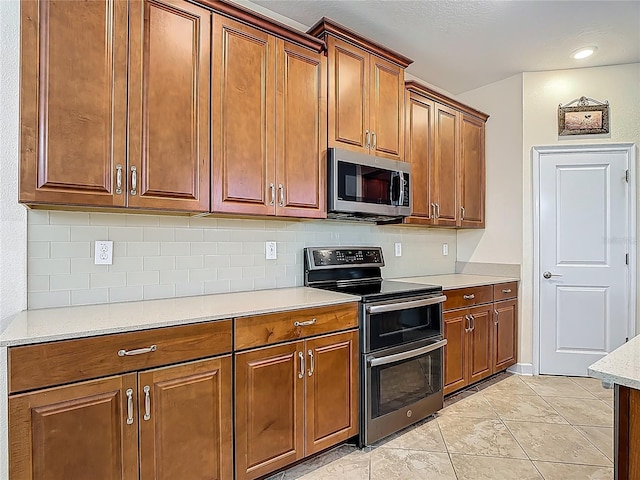 2137 Lake Side Ave, Davenport, FL 33837 - photo 17