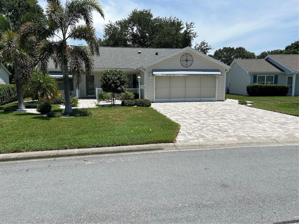 919 Camino Del Rey Dr, The Villages, FL 32159 - photo 2