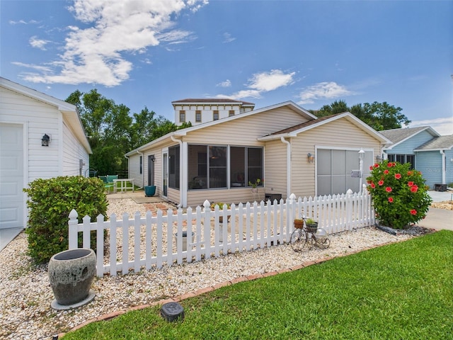 1530 Lozano Ave, The Villages, FL 32159 - photo 2