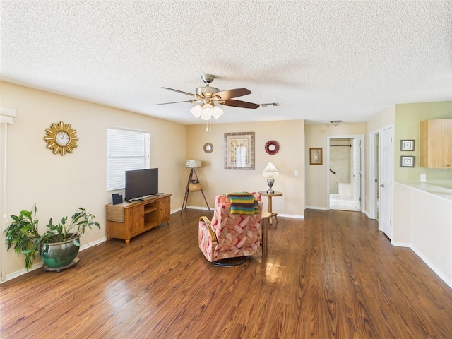 1530 Lozano Ave, The Villages, FL 32159 - photo 4