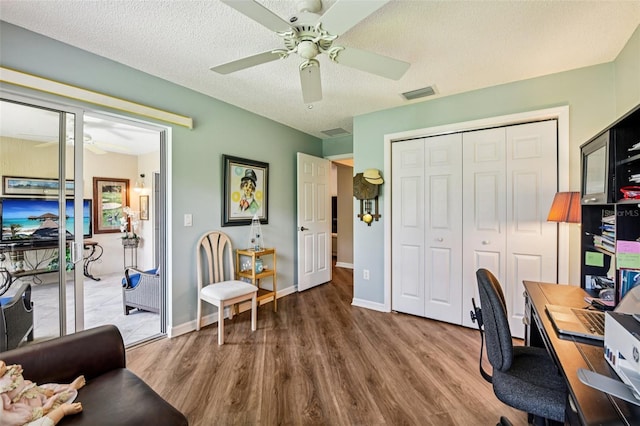 2415 Morven Park Way, The Villages, FL 32162 - photo 33