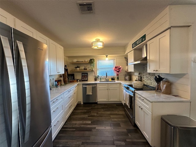 806 N Joanna Ave, Tavares, FL 32778 - photo 2