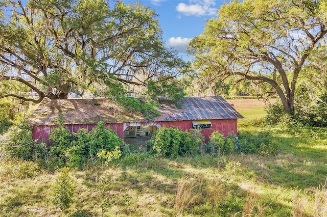 view of outbuilding