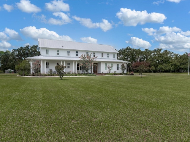 view of front of home featuring a front lawn