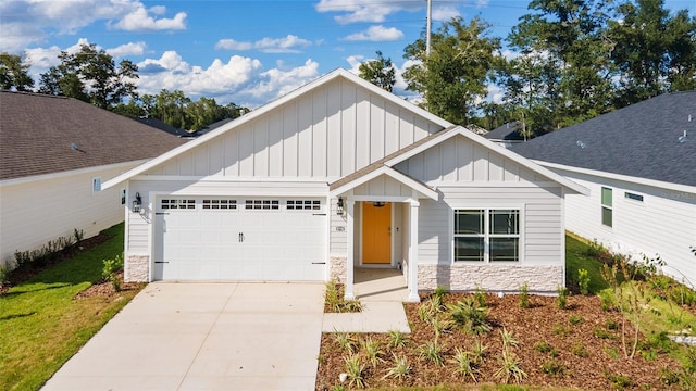 craftsman-style house with a garage