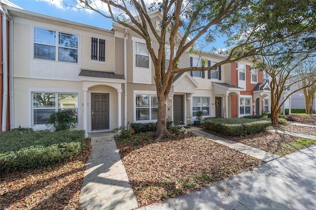 multi unit property featuring stucco siding