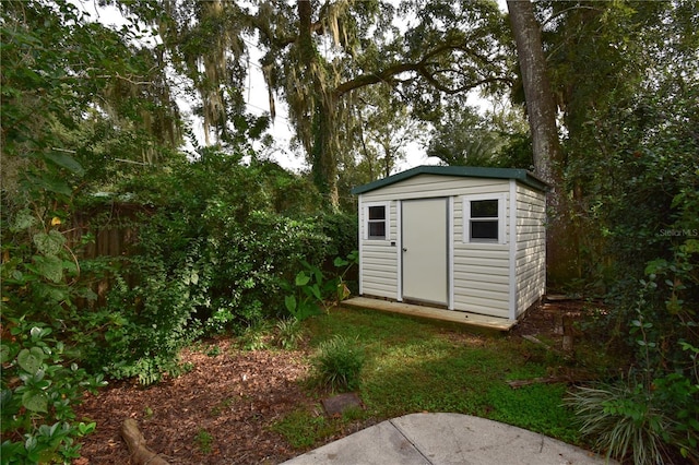 view of outbuilding