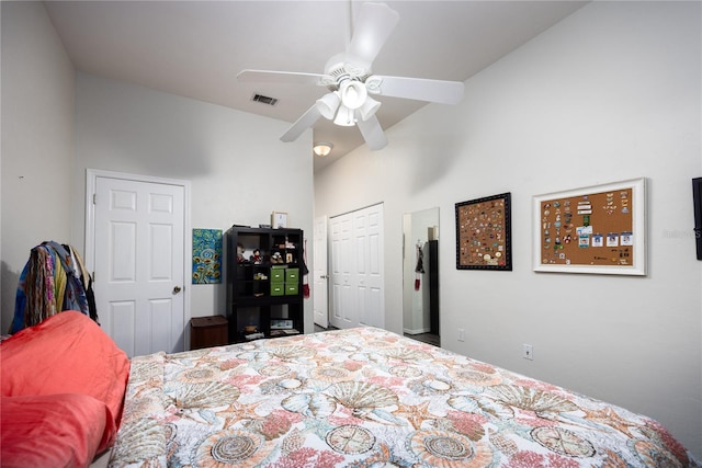 bedroom featuring ceiling fan and a closet