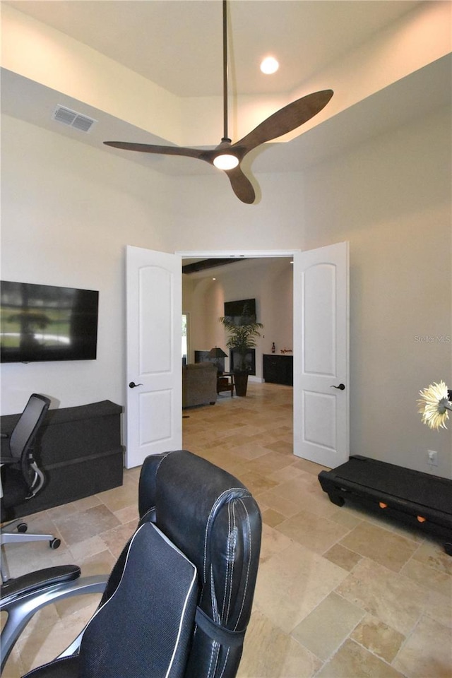 office with ceiling fan