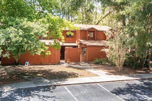 view of front of house