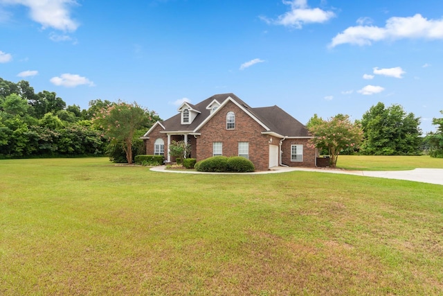 view of front of house with a front yard