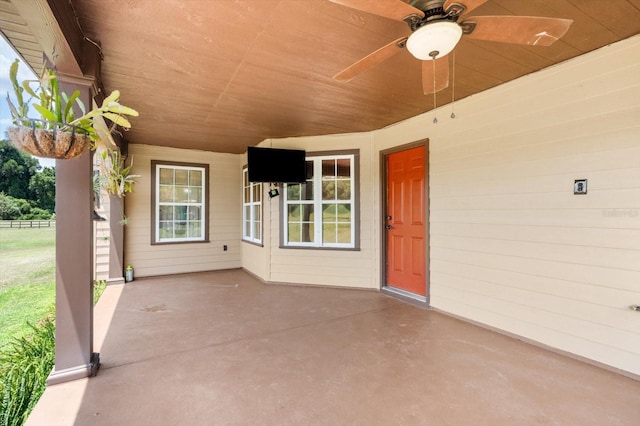 view of patio with ceiling fan