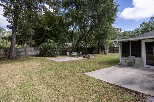 view of yard with a patio area