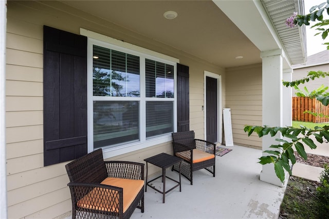 view of patio / terrace with covered porch