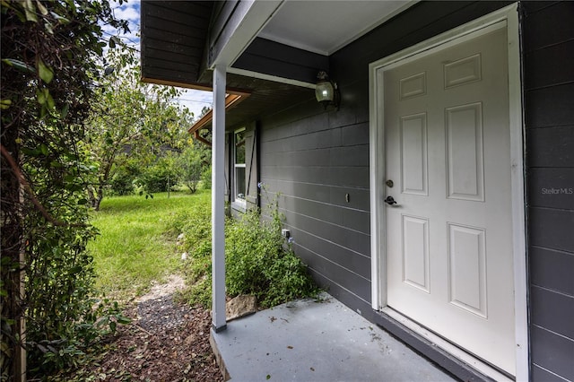 view of entrance to property