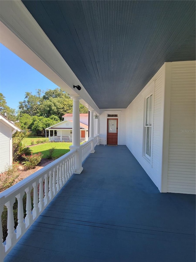 view of patio / terrace with covered porch