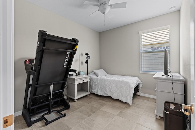 bedroom with ceiling fan