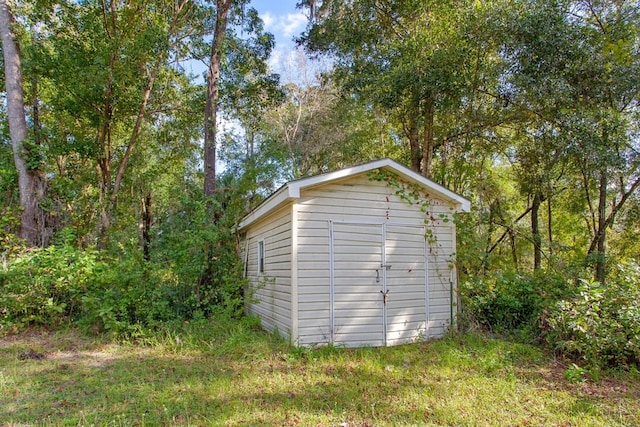 view of outdoor structure