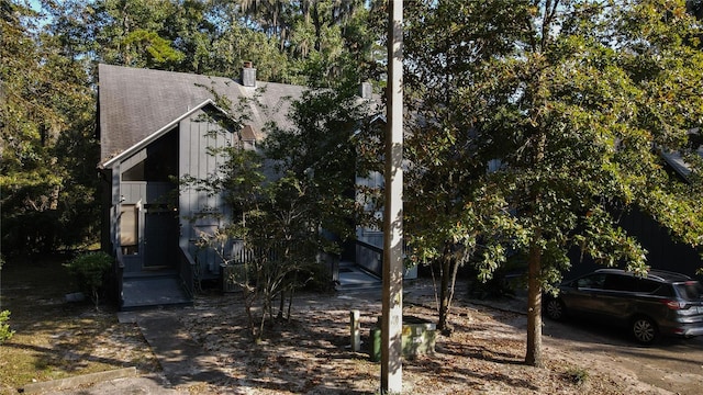 view of front facade