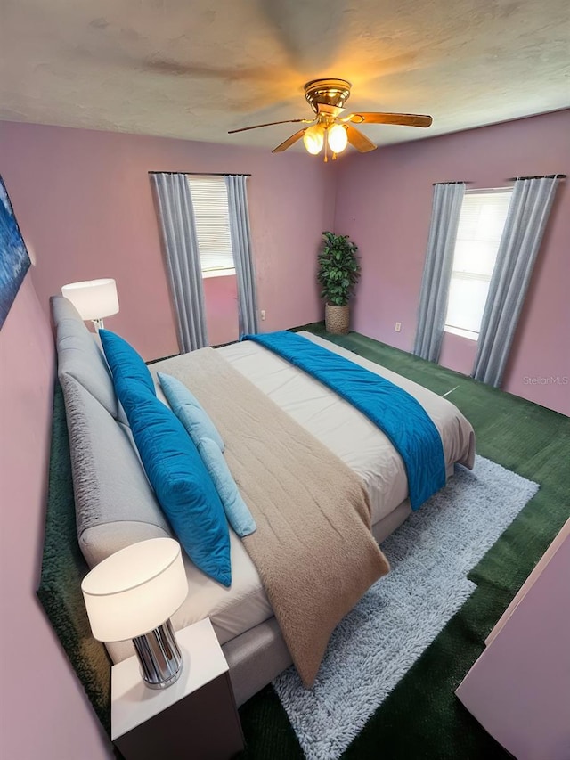 bedroom with ceiling fan