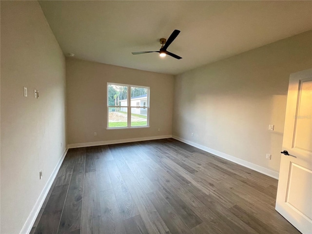 840 SW 144th Dr, Newberry, FL 32669 - unfurnished room with dark wood-style flooring, ceiling fan, and baseboards
