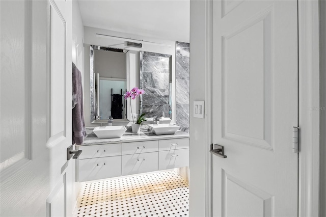 10000 SW 52nd Ave Unit 164, Gainesville, FL 32608 - bathroom featuring double vanity