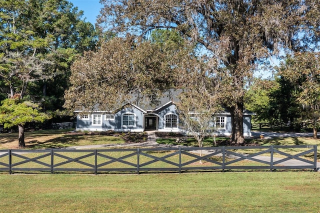 view of front of house with a front lawn