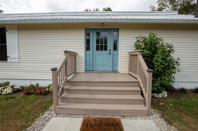 view of property entrance