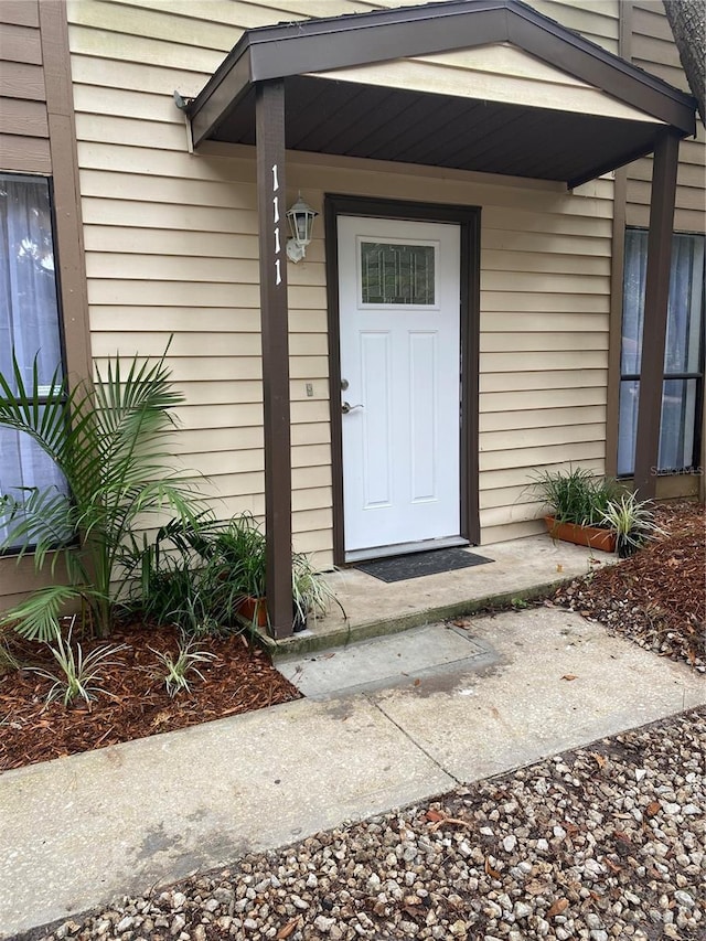 view of property entrance