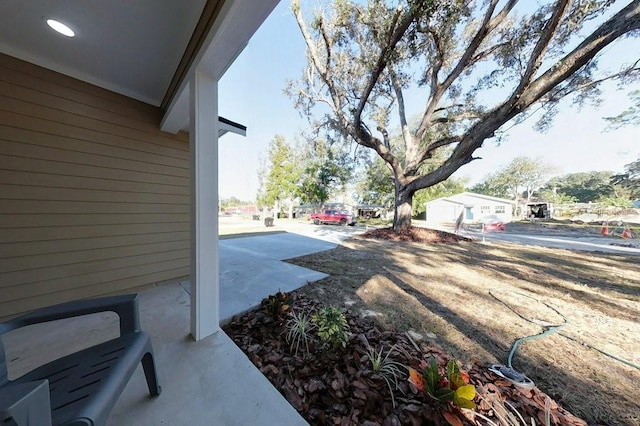 view of yard with a patio