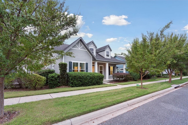 view of front of property with a front lawn