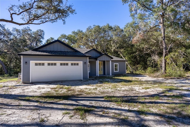 view of front facade with a garage