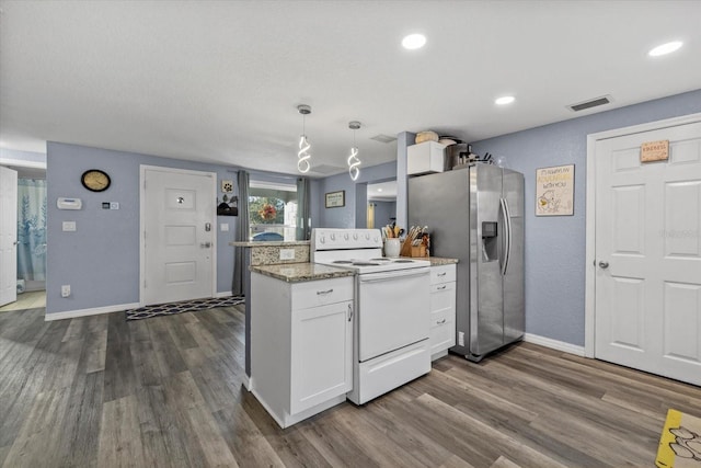 kitchen with white range with electric stovetop, dark wood-type flooring, white cabinets, stainless steel fridge with ice dispenser, and hanging light fixtures