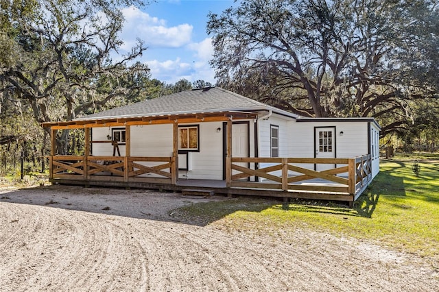 view of front of property