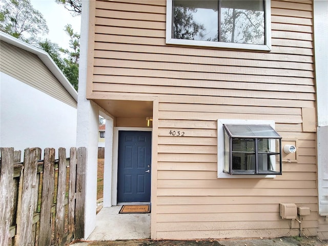 view of property entrance