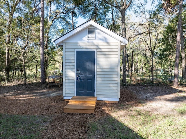 view of outbuilding